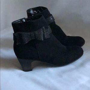 Black faux suede zip up booties